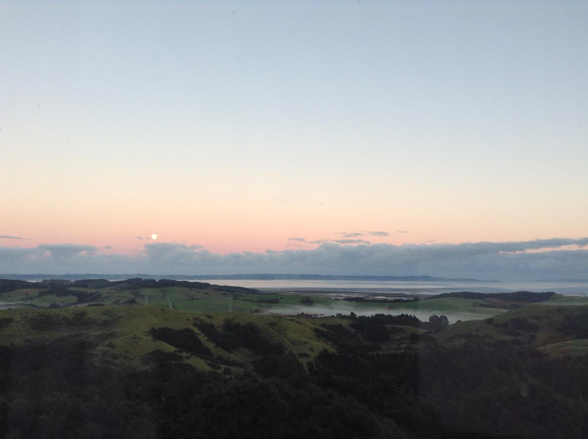 Kaipara Views Eco Lodge Glorit Extérieur photo